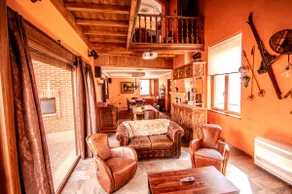 The Globetrotter's House - Image 5