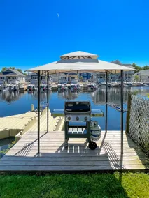 Kayak Shack: 2nd Floor: Lakefront w/dock, Downtown - Image 3