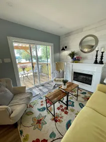 Island View Escape in Historic Amherstburg !! - Image 3