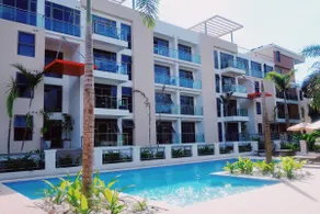 Light &Bright 1-bedroom Apartment w pool - Image 2