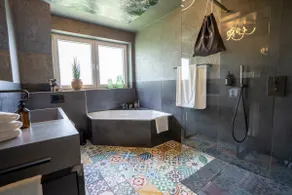 Volcano villa with hot tub and sauna - Image 5