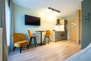 Aparthotel in town – Studio - Image 2