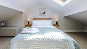 Designer apartments for City Breaks in Chester - Image 3
