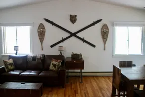 Escape to a 3-Bedroom Cabin in Lower Catskills - Image 5