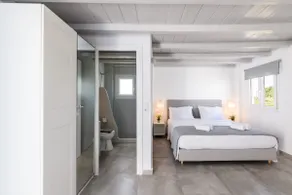 ELEVEN KEYS APARTMENTS - Image 3
