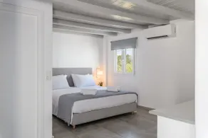 ELEVEN KEYS APARTMENTS - Image 2