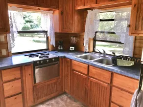 Peaceful Cabin Getaway - Image 2