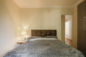 Beautiful apartment in an upscale neighborhood, 350mb Wi-Fi and air-conditioning! - Image 4