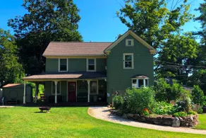 Walk to Town! Great Barrington 4-bedroom farmhouse - Image 2
