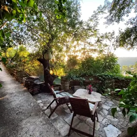 View Of The Valley Guest House - Image 2