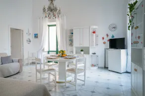 Julie's House - Image 4