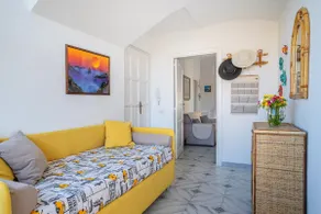 Julie's House - Image 3