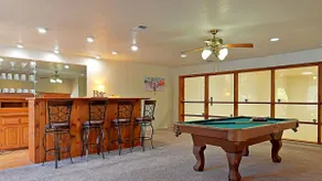 Resort Exp : Games, Pool, Indoor Racketball Court - Image 4