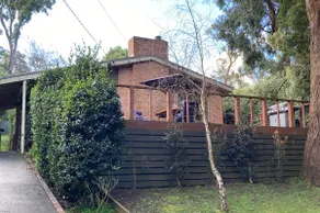 Centrum, Red Hill South. - Image 2