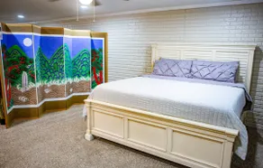 Moon River Smart-Suite, near Interstate 44/airport - Image 4