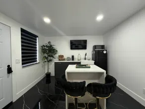 Caviar Suite Near USF/Busch Gardens - Image 3