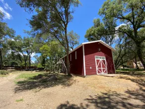Little Red Barn - Image 2