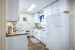 Lovely 2 bedroom in Midlothian, 3 minutes from downtown. - Image 4