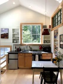 Sunny and Spacious Studio - a serene getaway - Image 2
