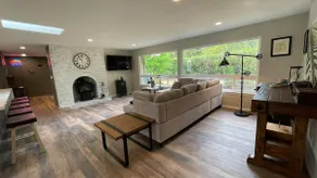 Country House in Maple Valley - Image 5