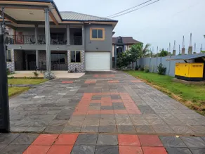 Stylish House with Generator - Tema Community 25 - Image 3