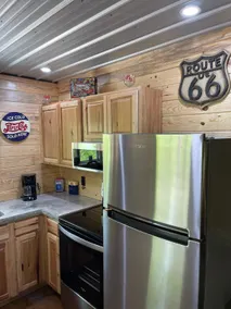 Nostalgic Route 66 Cabin near Blue Springs Ranch - Image 2