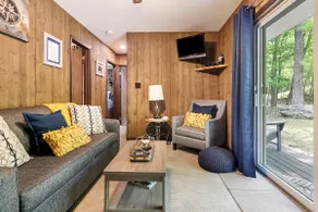 \"Private Retreat\" COZY, Cabin in the woods  - Image 5