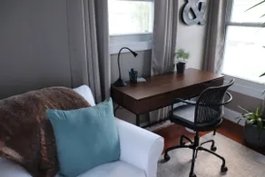 Quiet Coastal Cottage Escape with Water Views - Image 4