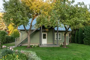 Peaceful studio in apple trees/ Nest on apple tree - Image 2