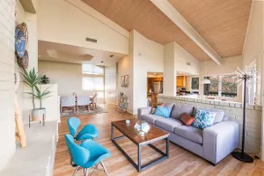 LARGE Hill Top Home w/UNBELIEVABLE Red Rock Views - Image 3