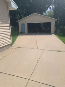 1 mile from Lambeau. updated home for the family - Image 5