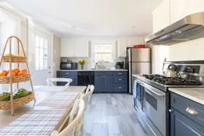 Dog Friendly Home, Walk to Beach - Image 3