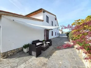 Large Apartment (up to 7 comfortable guests) - Image 3