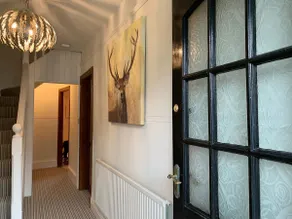 Character Windermere home with log burner - Image 5