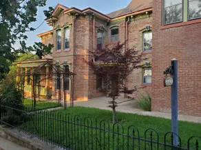 Chase Mansion, 1880s Italianate right by City Hall - Image 2