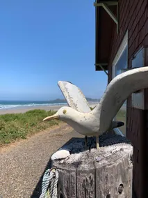 Historic Oceanfront Cottage in Charming Nye Beach - Image 4