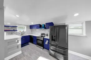 Charming South Eastlake Retreat - Image 4