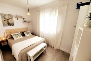 Apartamento Sol y Sur- Netflix y Parking Gratis - Image 2