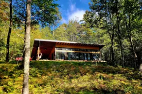 Hayward Haus, Modern Design w/ Classic Experience - Image 3