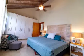 Coastal Serenity - Private Rooftop, 1 min to Ocean - Image 5