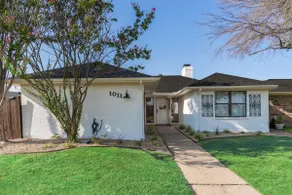 ROOMD | Magnolia Home | King Bed | 3 BR 2BA - Image 5
