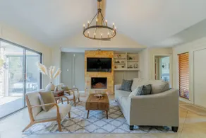 ROOMD | Magnolia Home | King Bed | 3 BR 2BA - Image 2