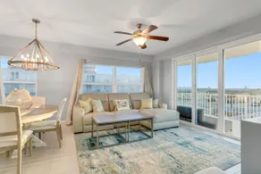 Professionally Decorated Luxury Oceanview Condo - Image 4