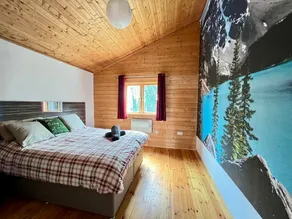 Tufty Lodge, Lake Pochard lodge 9 - Image 3