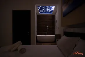 Gem Beachfront Apt with Amazing Bay and Sea Views - Image 5