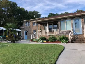 Private Riverfront Retreat - Just outside of Town - Image 2
