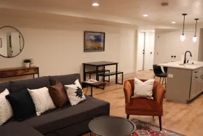 Cozy 1-bedroom basement apartment - Image 3