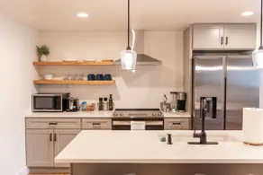 Cozy 1-bedroom basement apartment - Image 4