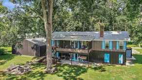 Lakefront-8 Beds-8 TVs-2.5 Bath+Outdoor Shower - Image 3