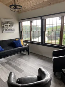 River View Retreat - Image 2